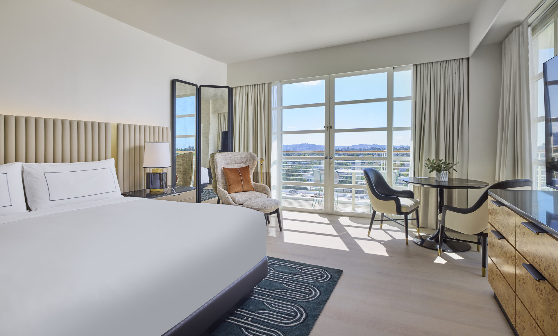 Premium King Suite